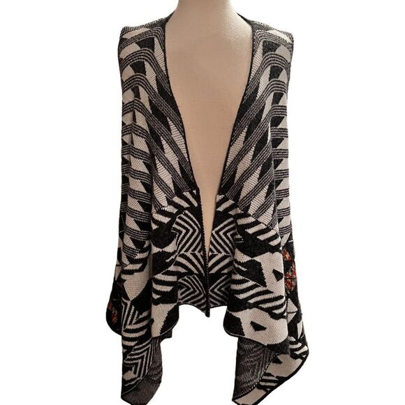 Colorful Bohemian Coatigan Cardigan Sleeveles Black & White size Medium - Picture 1 of 14